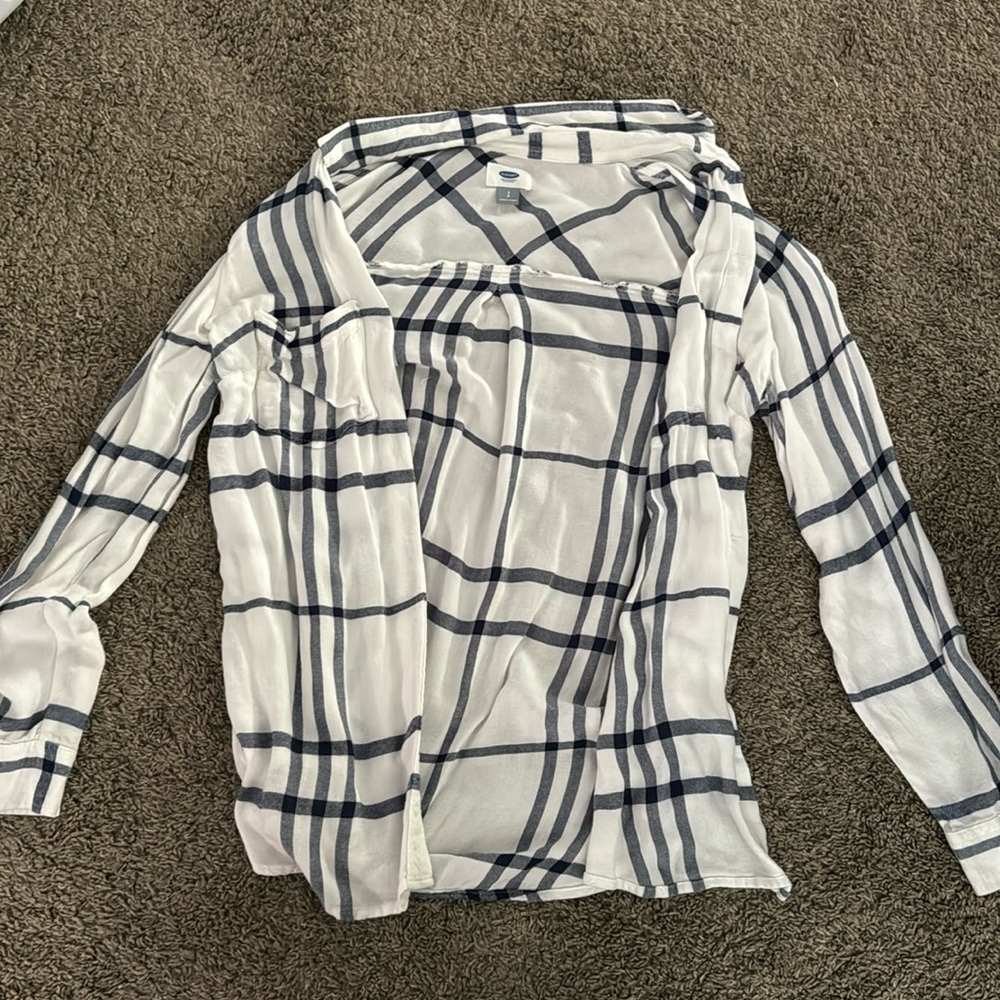 Beachy white and blue small flannel